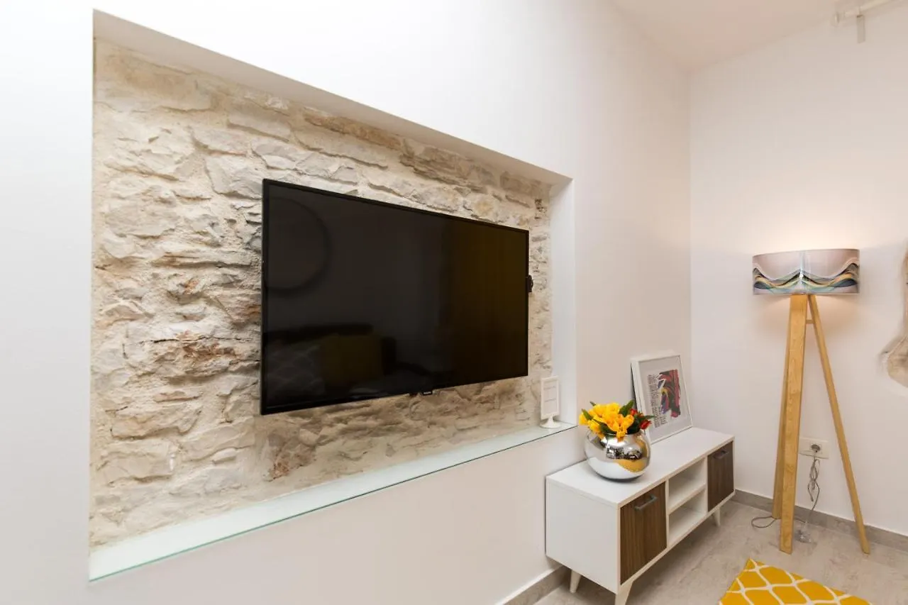Stay Inn Arena Center Pula