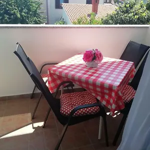 Bevanda Apartment